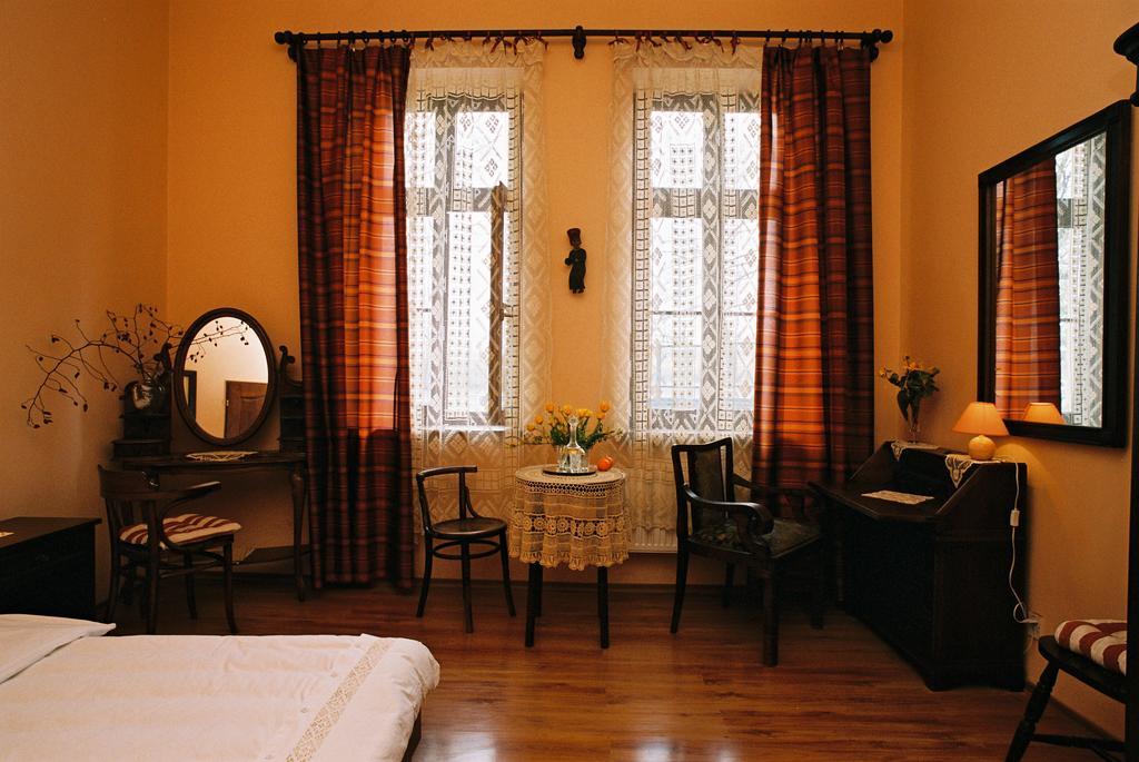 Piano Guest House Kraków Exteriör bild